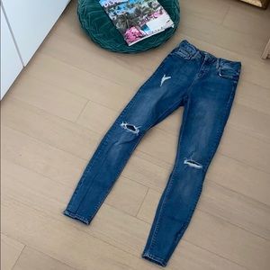 Topshop Jamie High-Waisted Jeans Size 26